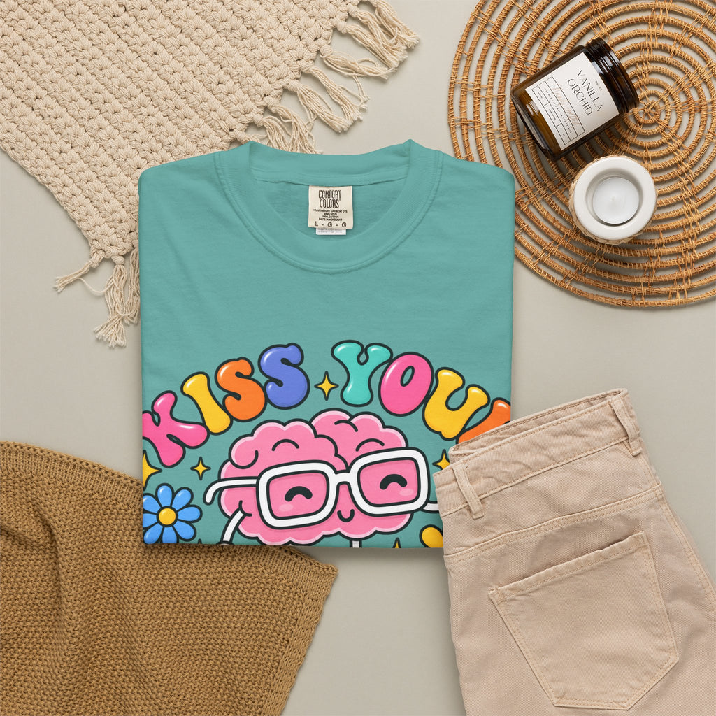 Kiss Your Brain BRI TEE | T-Shirt, Retro Cartoon Brain with Flowers