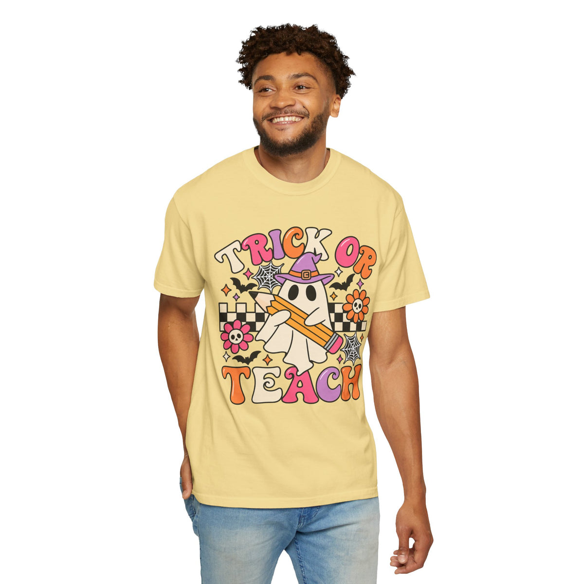 Trick or Teach ghost Halloween T-Shirt | Teacher Halloween shirt