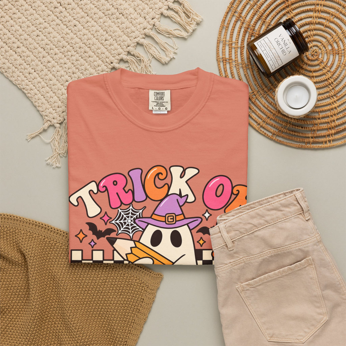 Trick or Teach ghost Halloween T-Shirt | Teacher Halloween shirt