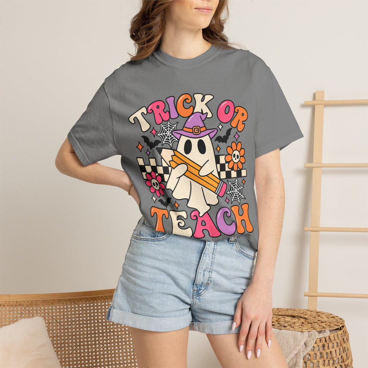 Trick or Teach ghost Halloween T-Shirt | Teacher Halloween shirt