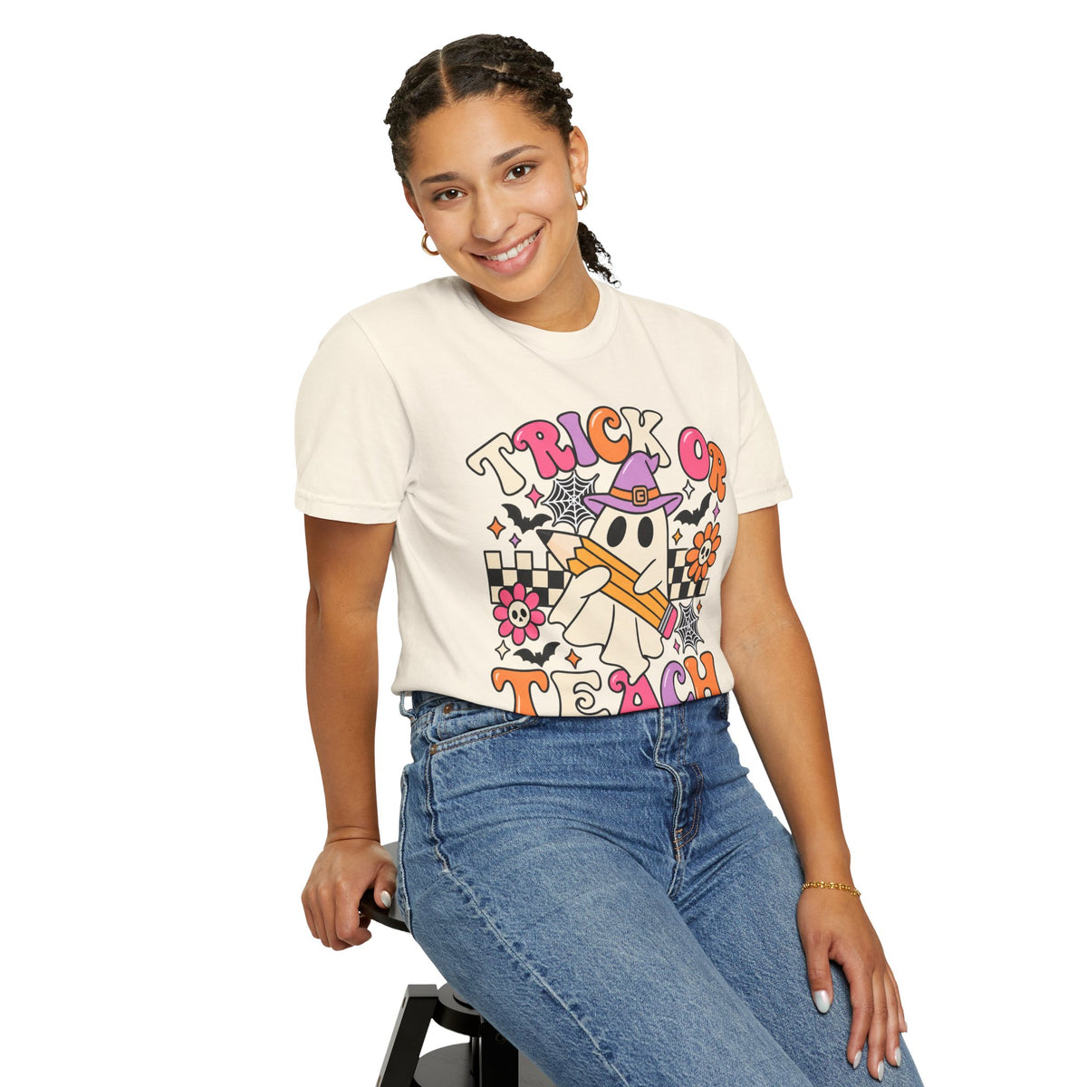Trick or Teach ghost Halloween T-Shirt | Teacher Halloween shirt