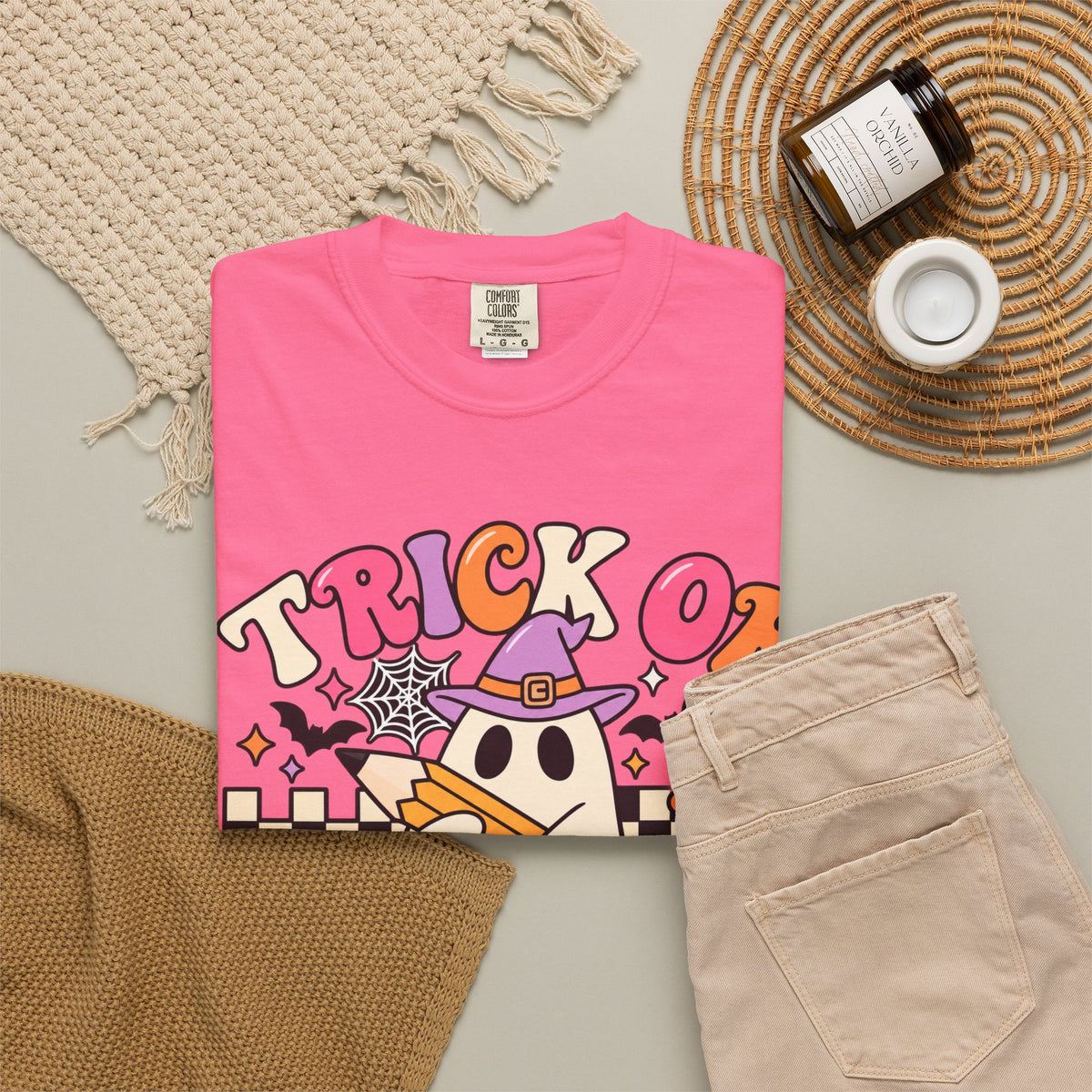 Trick or Teach ghost Halloween T-Shirt | Teacher Halloween shirt