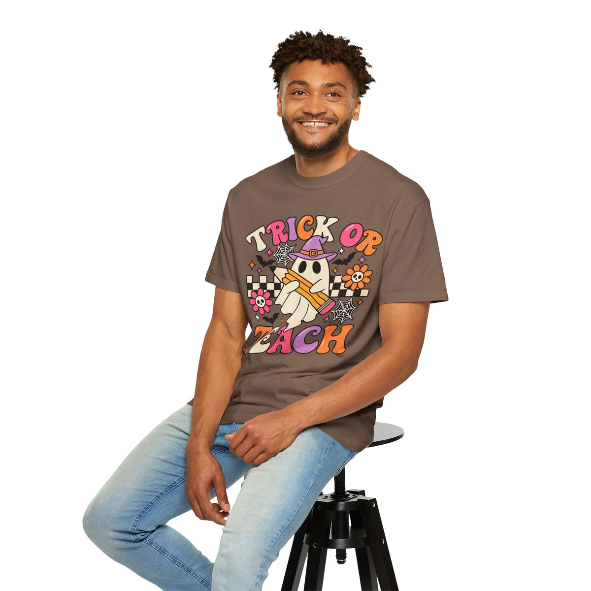 Trick or Teach ghost Halloween T-Shirt | Teacher Halloween shirt