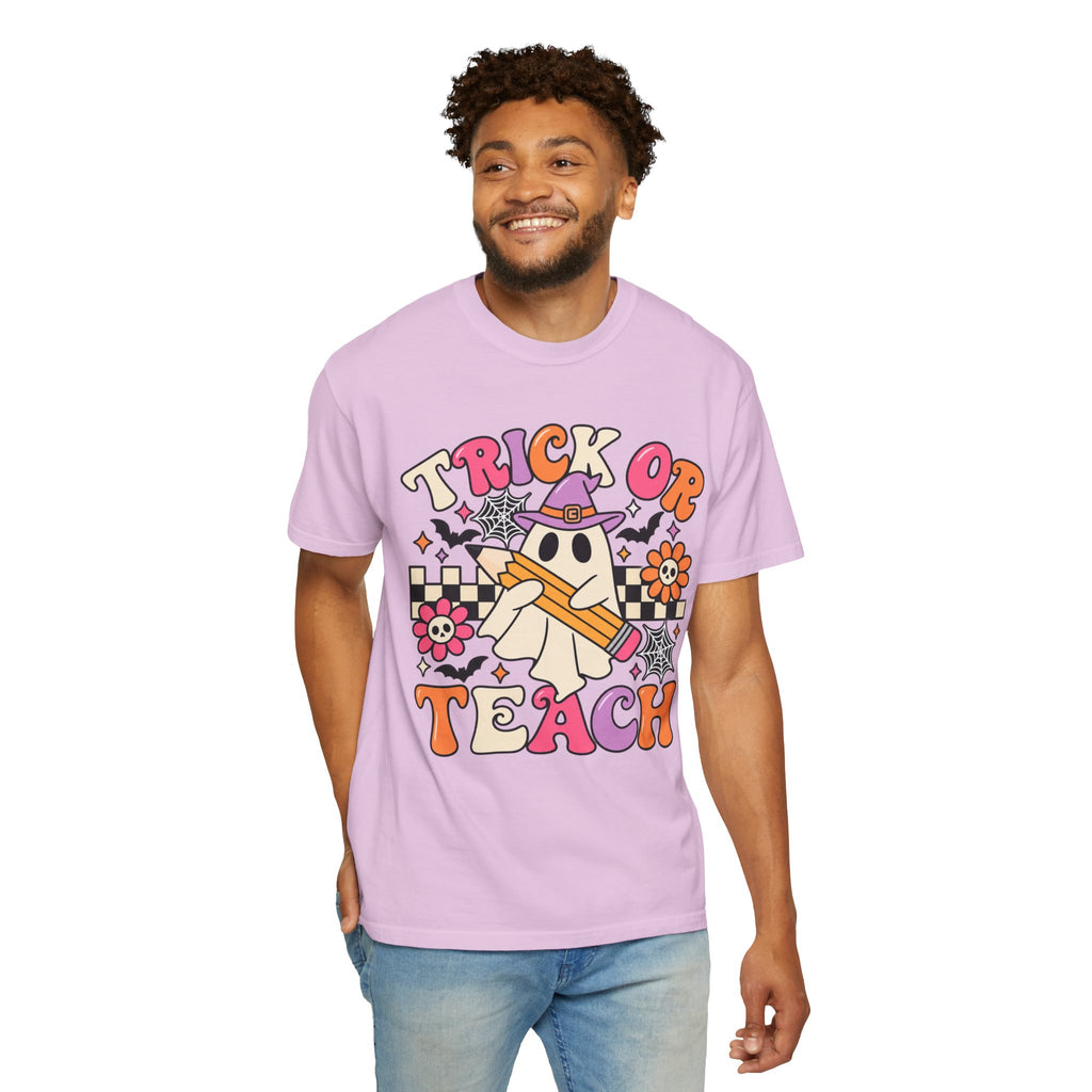Trick or Teach ghost Halloween T-Shirt | Teacher Halloween shirt