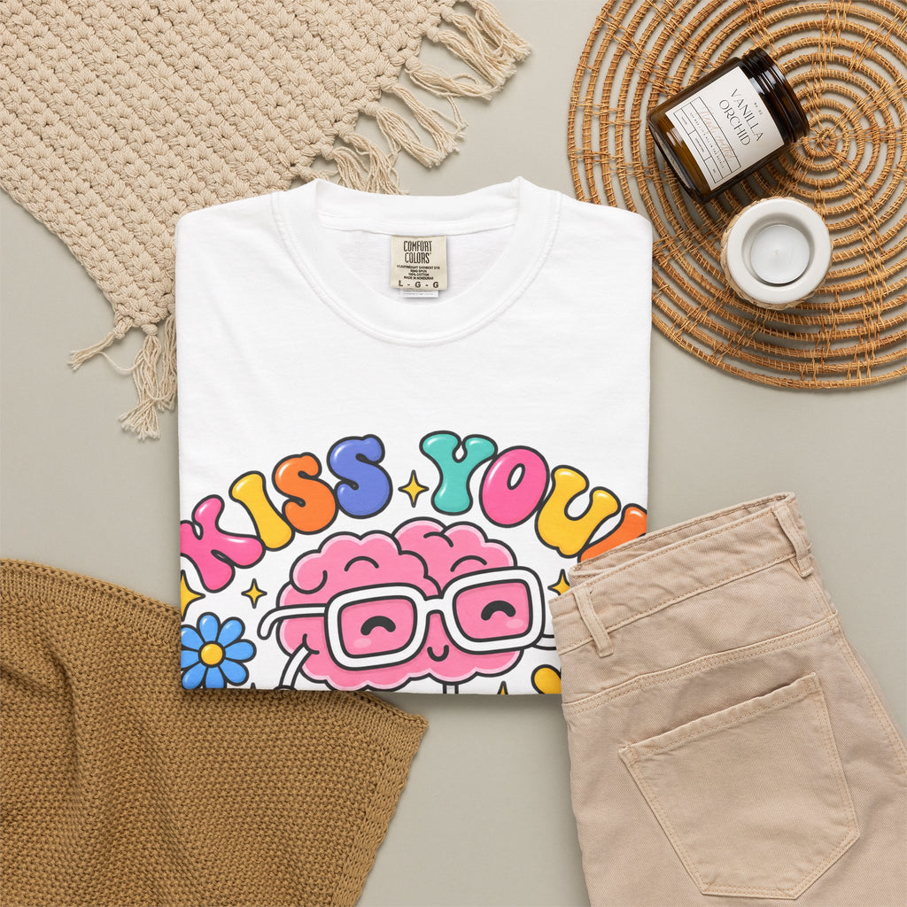 Kiss Your Brain BRI TEE | T-Shirt, Retro Cartoon Brain with Flowers