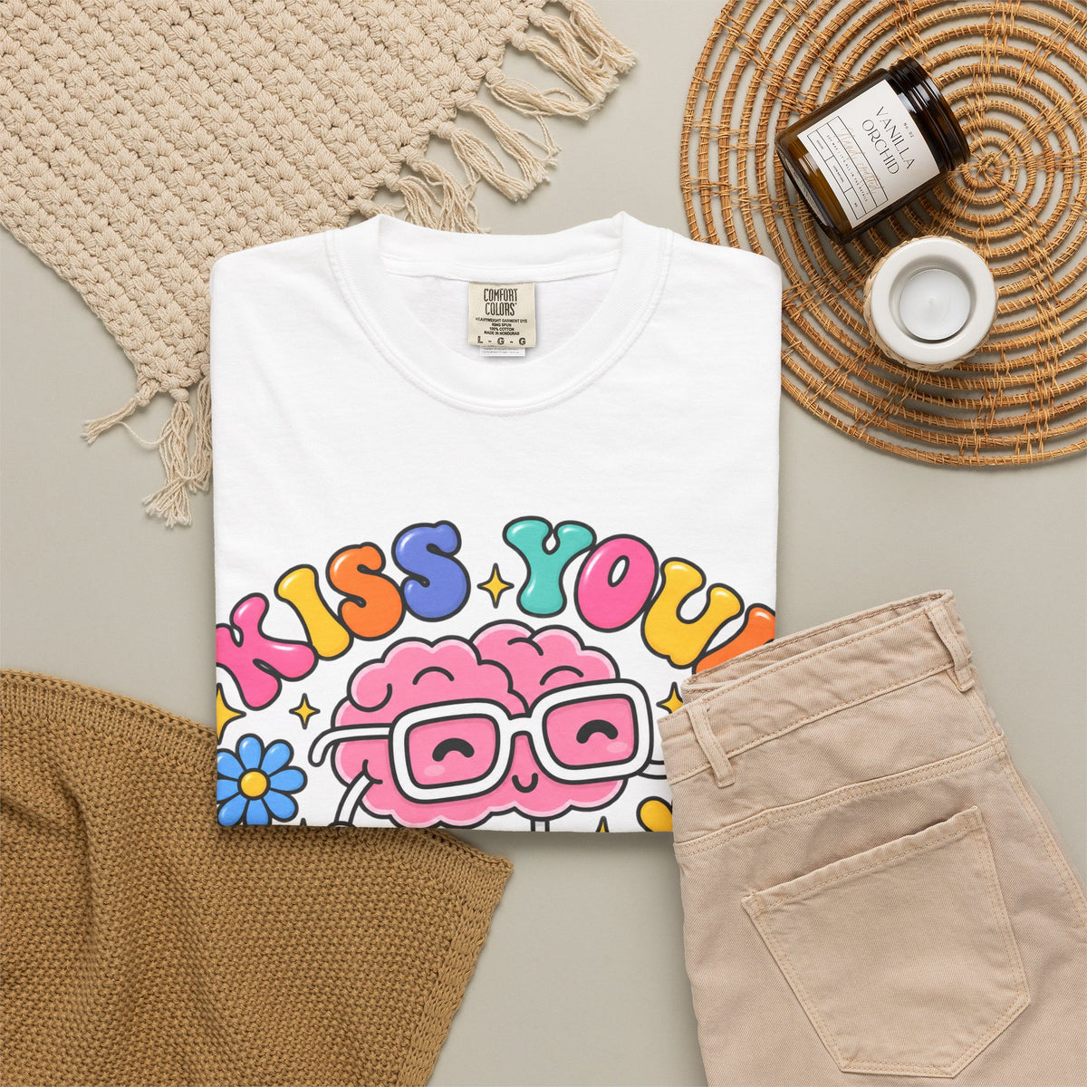 Kiss Your Brain BRI TEE | T-Shirt, Retro Cartoon Brain with Flowers