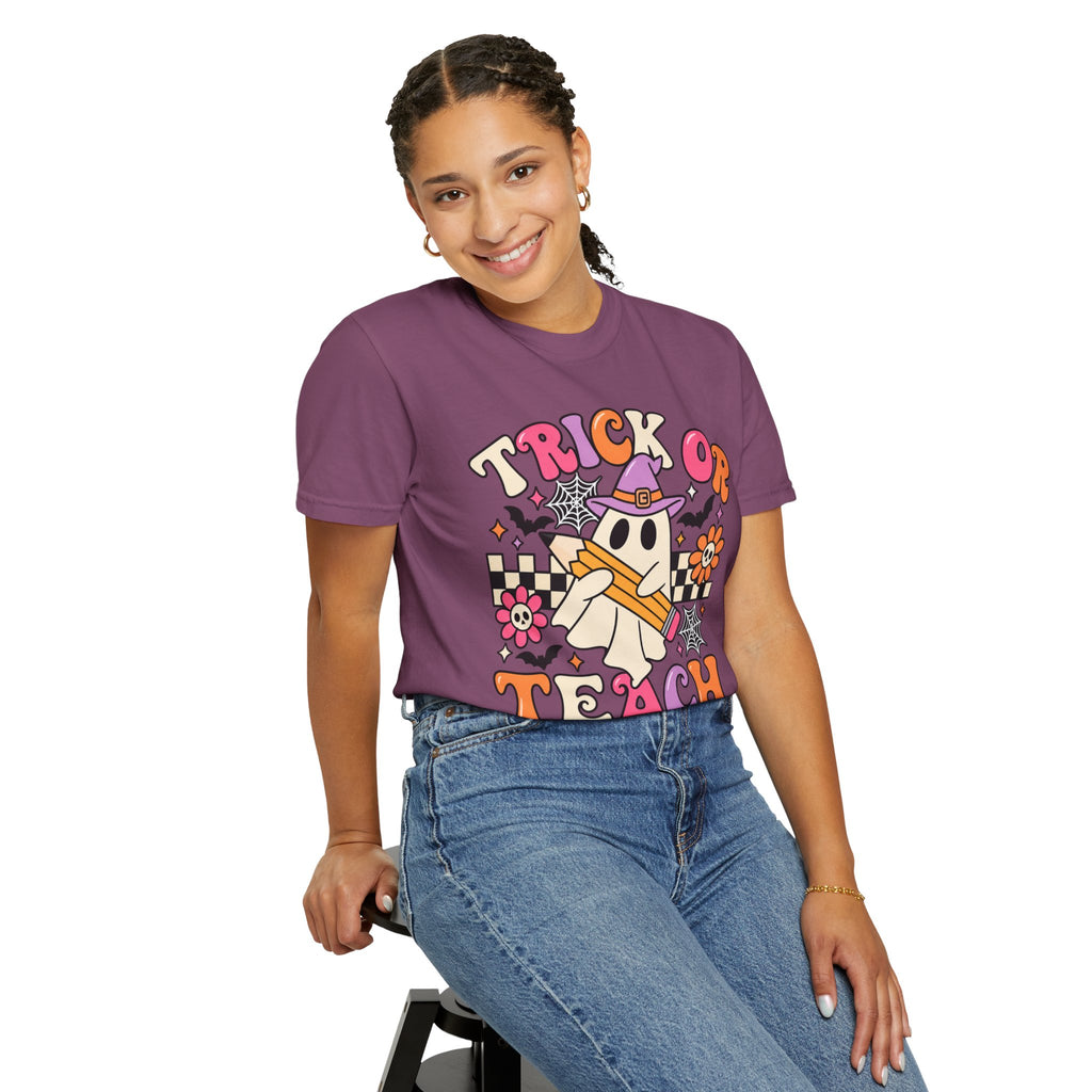 Trick or Teach ghost Halloween T-Shirt | Teacher Halloween shirt