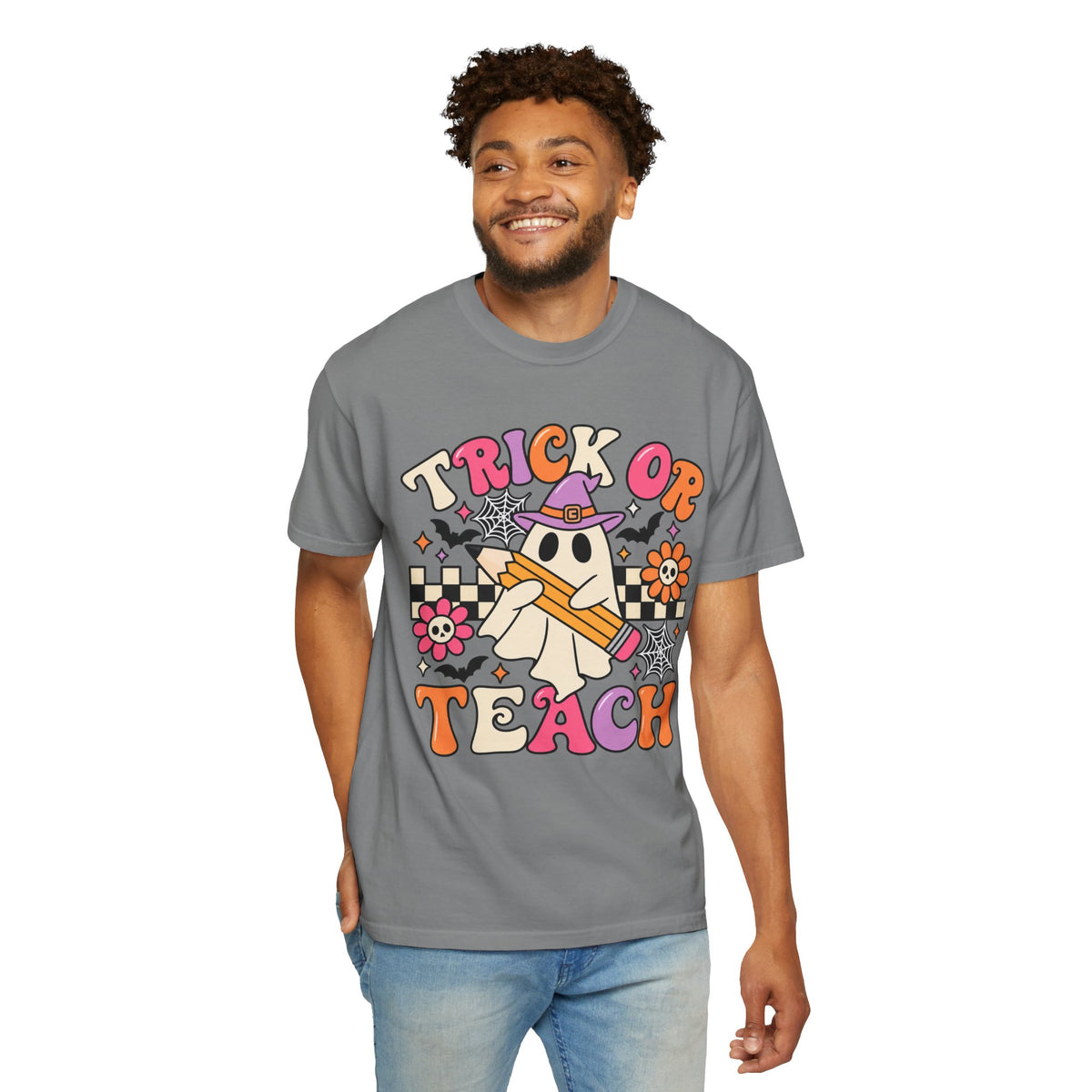 Trick or Teach ghost Halloween T-Shirt | Teacher Halloween shirt