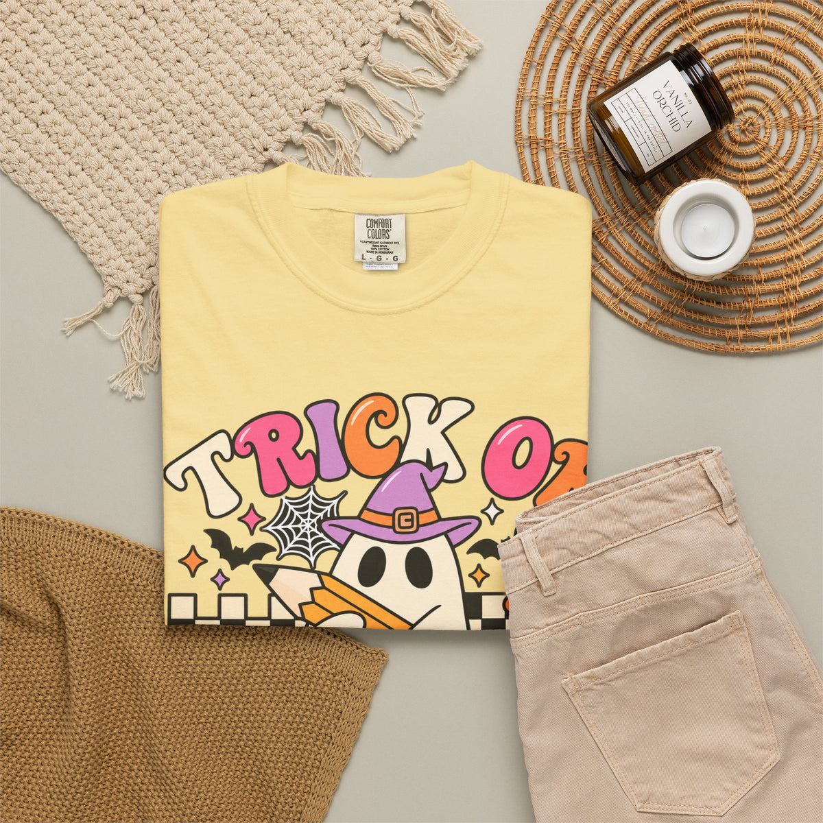 Trick or Teach ghost Halloween T-Shirt | Teacher Halloween shirt