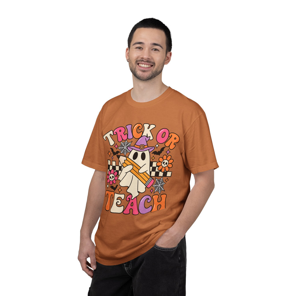 Trick or Teach ghost Halloween T-Shirt | Teacher Halloween shirt