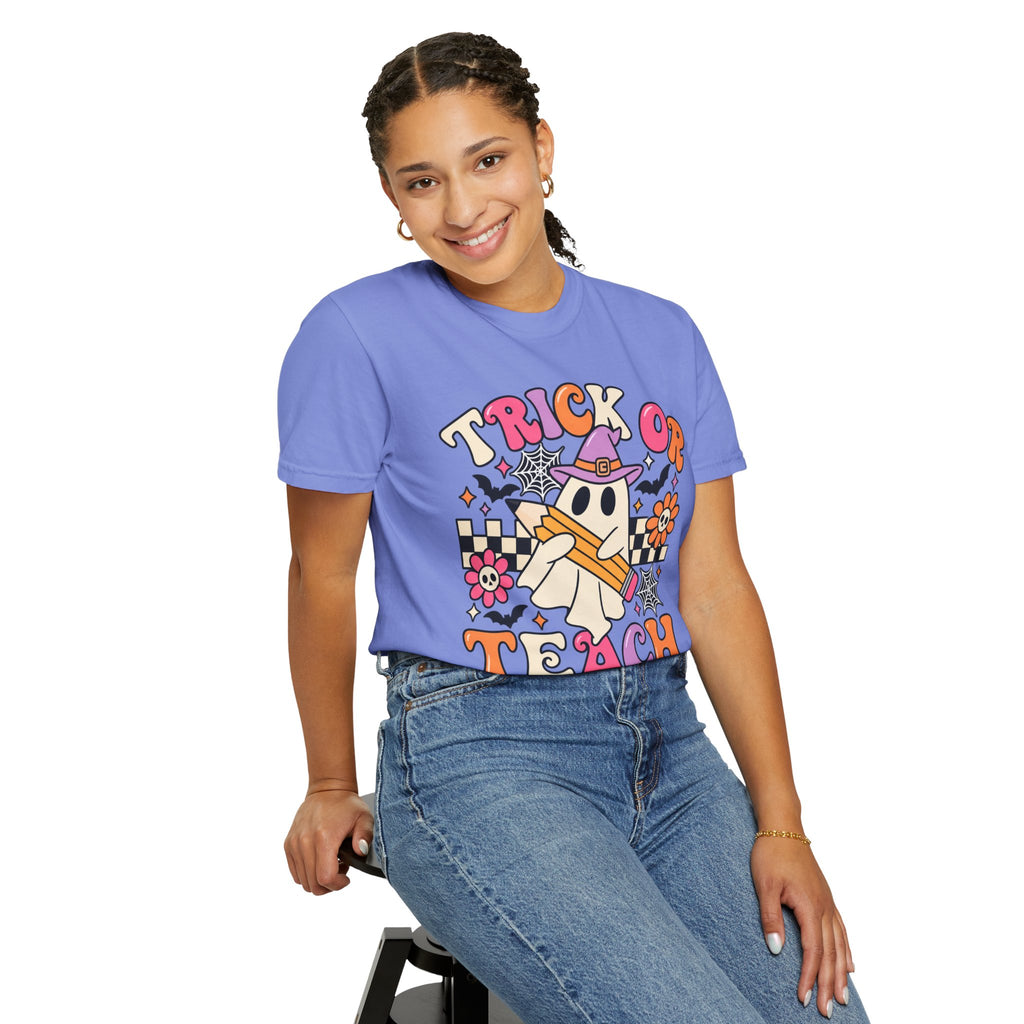 Trick or Teach ghost Halloween T-Shirt | Teacher Halloween shirt