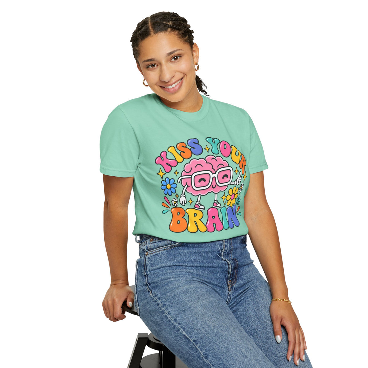 Kiss Your Brain BRI TEE | T-Shirt, Retro Cartoon Brain with Flowers