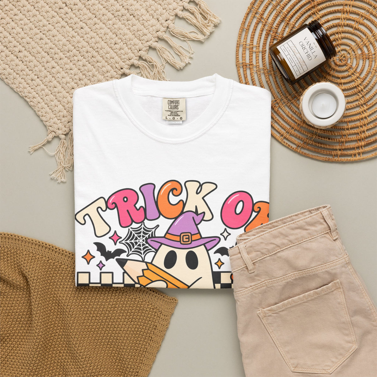 Trick or Teach ghost Halloween T-Shirt | Teacher Halloween shirt