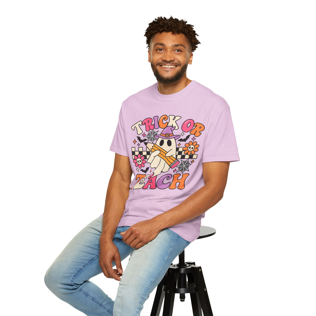 Trick or Teach ghost Halloween T-Shirt | Teacher Halloween shirt