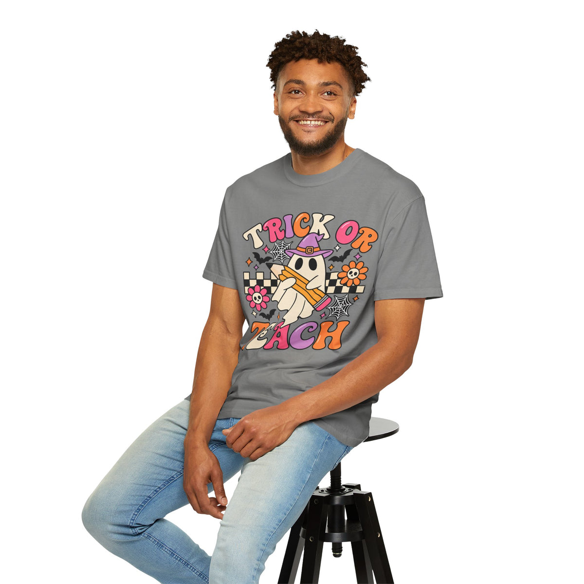 Trick or Teach ghost Halloween T-Shirt | Teacher Halloween shirt