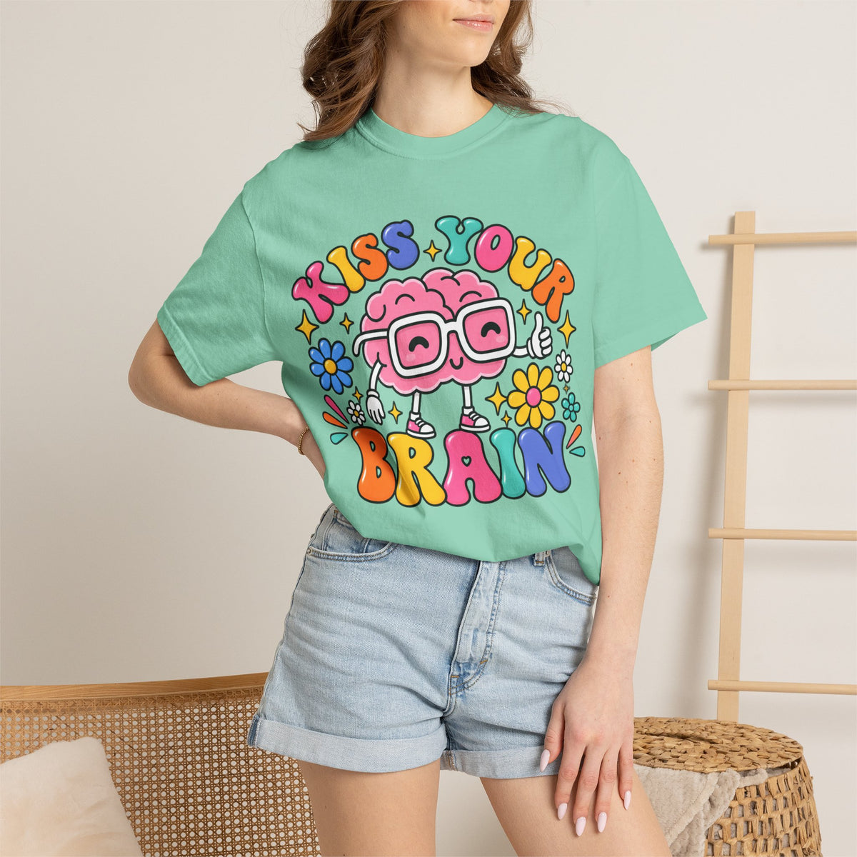 Kiss Your Brain BRI TEE | T-Shirt, Retro Cartoon Brain with Flowers
