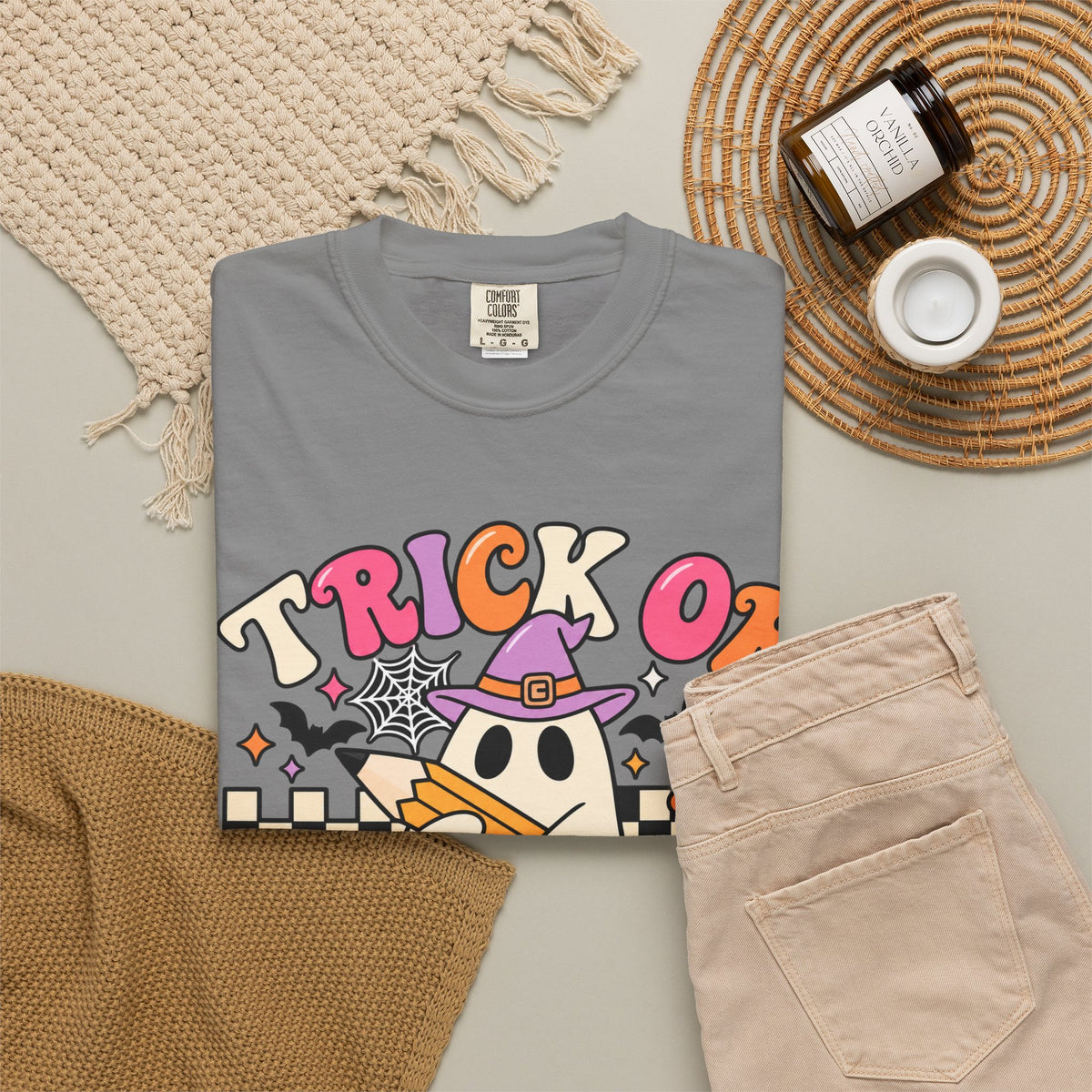 Trick or Teach ghost Halloween T-Shirt | Teacher Halloween shirt