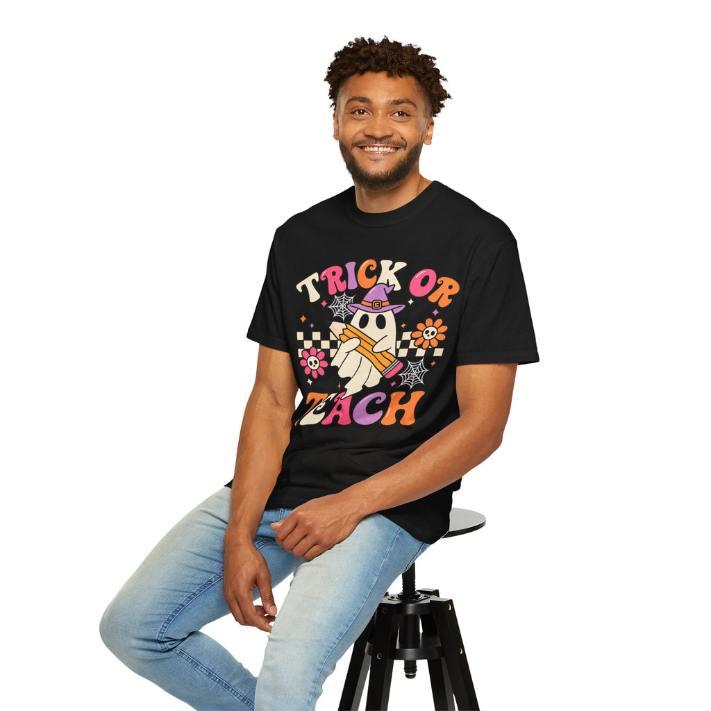 Trick or Teach ghost Halloween T-Shirt | Teacher Halloween shirt